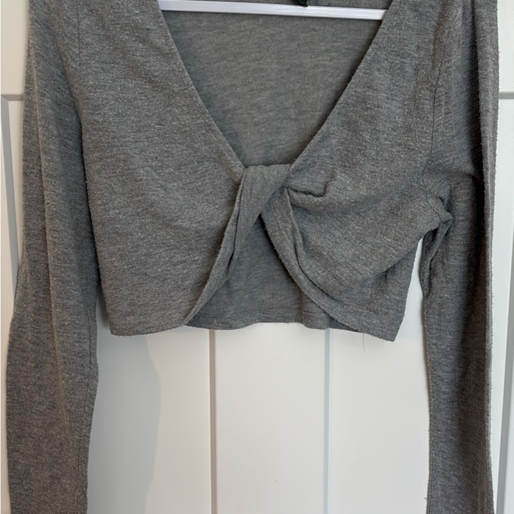 Wild Fable Gray Twist Front Crop Blouse